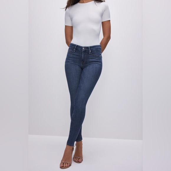 🆕 GOOD AMERICAN Good Legs Skinny Jeans - Picture 4 of 16